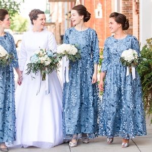 Dainty Jewells blushing blooms dress in bay blue. Perfect condition. Size Xsmall